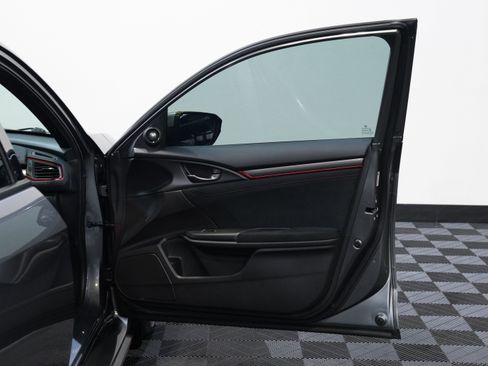 Used 2019 Honda Civic Type R image 22