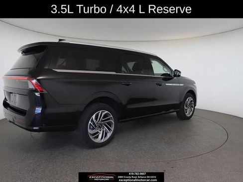 Used 2025 Lincoln Navigator L Reserve AWD/4WD image 19