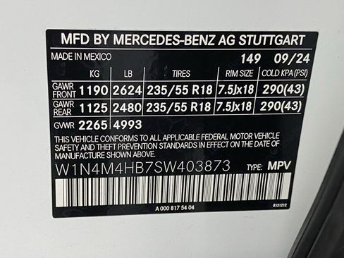 Used 2025 Mercedes-Benz GLB 250 4MATIC image 20
