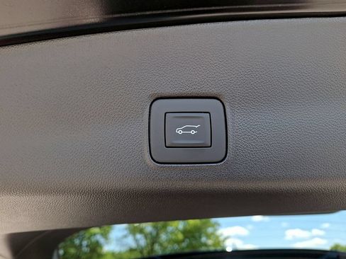 Used 2026 Chevrolet TrailBlazer LT w/ Convenience Package FWD image 30