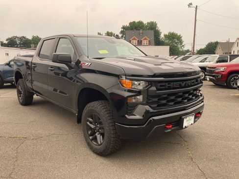 New 2026 Chevrolet Silverado 1500 Custom Trail Boss AWD/4WD image 1