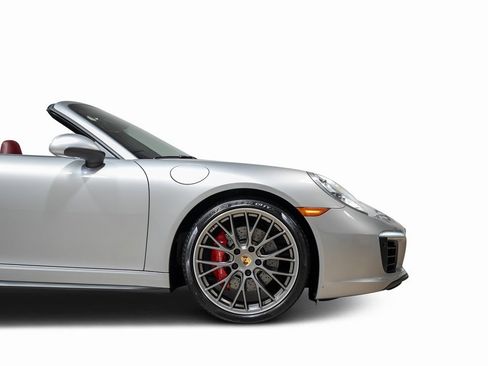 Used 2017 Porsche 911 Carrera 4S image 22