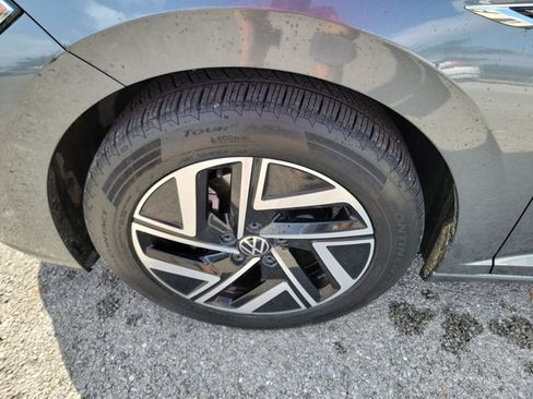 Used 2024 Volkswagen Jetta SEL FWD image 9