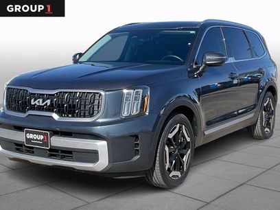 Used 2024 Kia Telluride EX w/ EX Captain's Chair Package