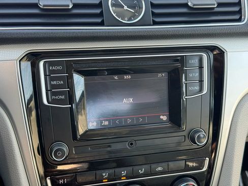 Used 2017 Volkswagen Passat 1.8T S image 30