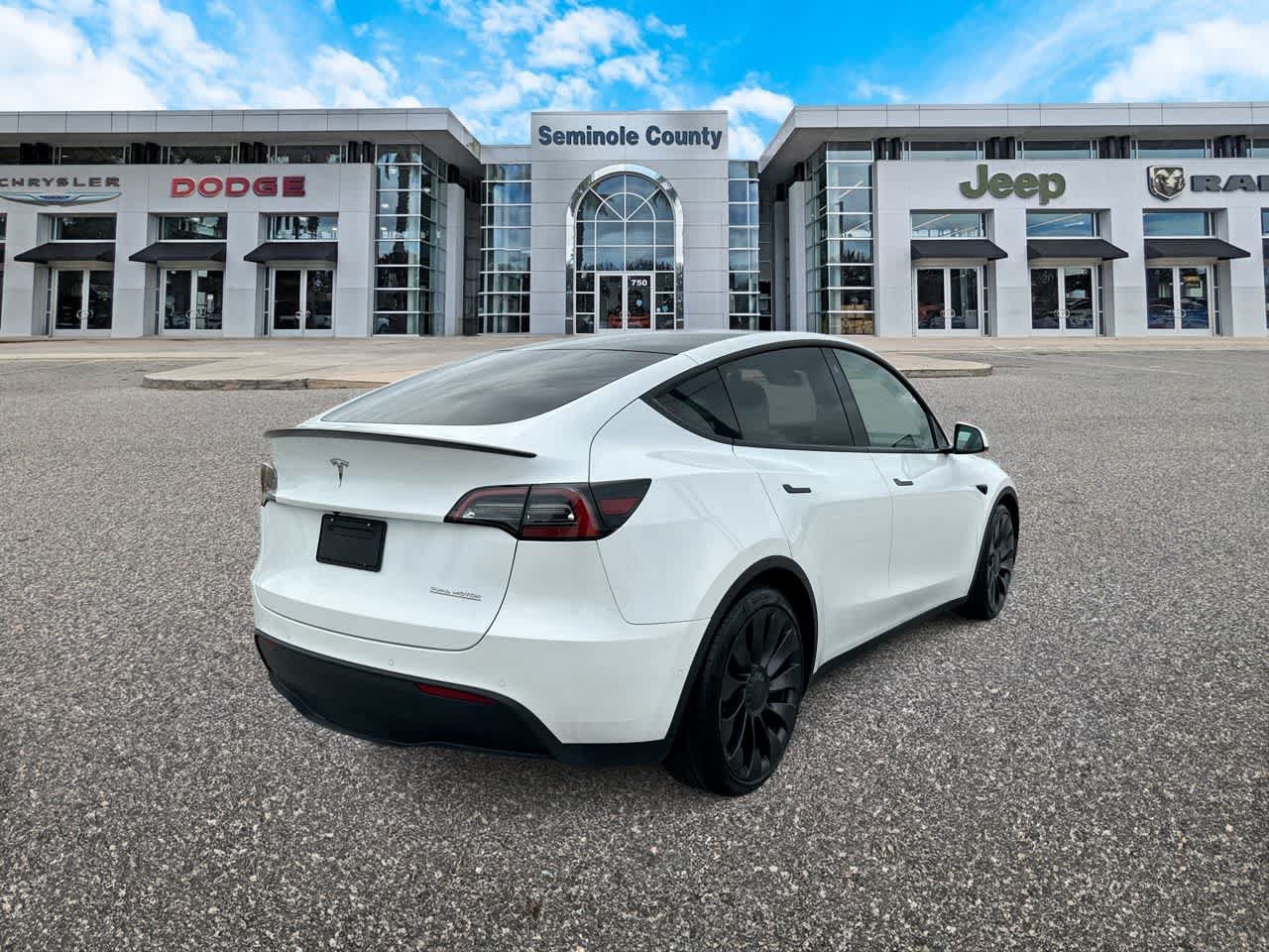 Used 2022 Tesla Model Y Performance AWD/4WD image 8
