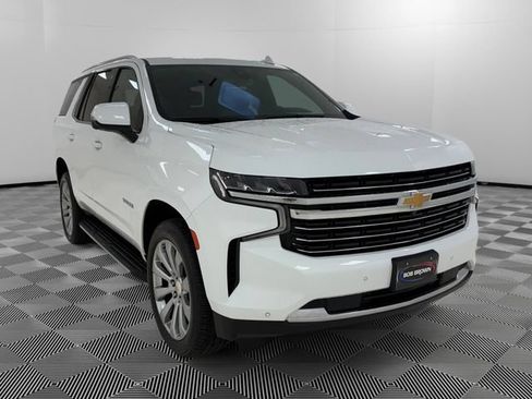 Certified 2022 Chevrolet Tahoe LT w/ Luxury Package AWD/4WD image 7