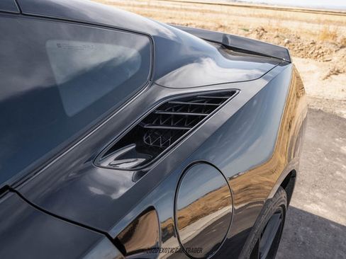 Used 2018 Chevrolet Corvette Stingray Coupe w/ 1LT image 53