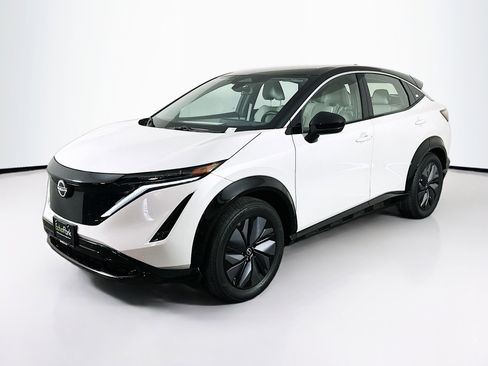 Used 2023 Nissan Ariya FWD image 3