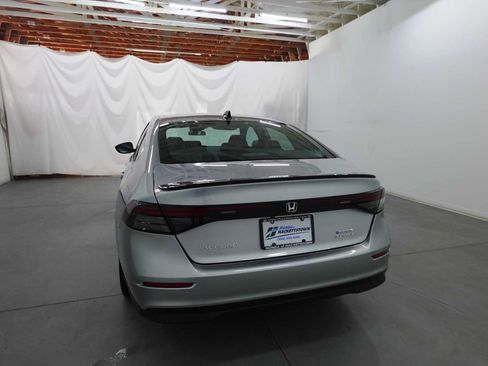 Used 2025 Honda Accord Sport image 7