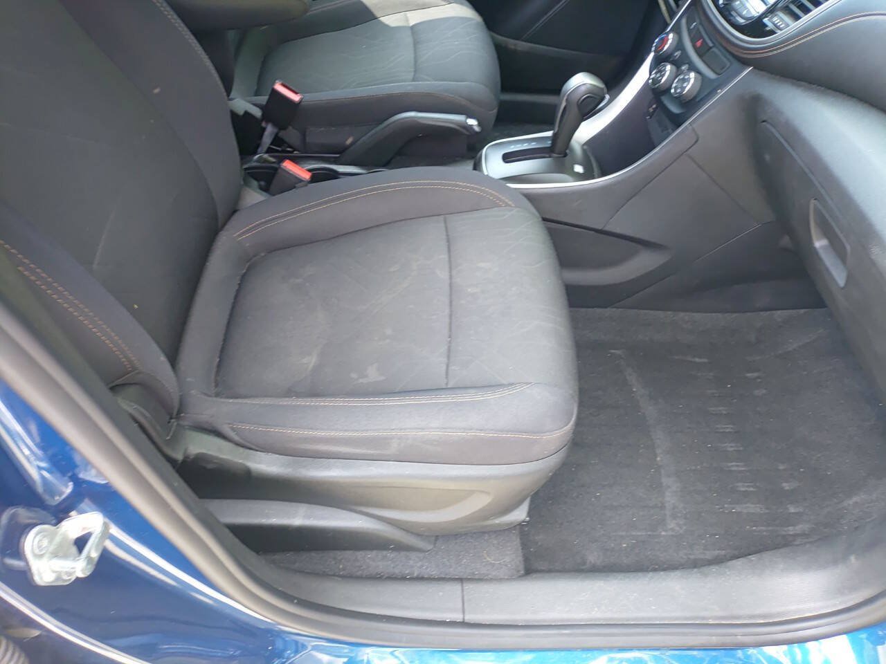 Used 2019 Chevrolet Trax LT AWD/4WD image 14