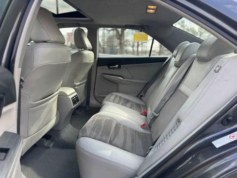 Used 2012 Toyota Camry XLE w/ Leather Pkg FWD image 14
