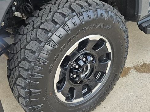 Used 2021 Ford F250 Lariat w/ Lariat Ultimate Package image 9