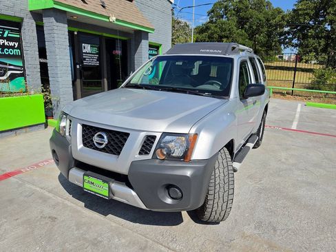 Used 2015 Nissan Xterra X RWD image 49