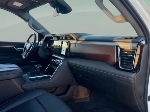 Used 2024 GMC Sierra 1500 Denali w/ Technology Package image 39