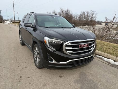 Used 2019 GMC Terrain SLT image 2