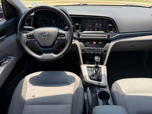 Used 2017 Hyundai Elantra SE w/ SE A/T Tech Package 03 FWD image 16