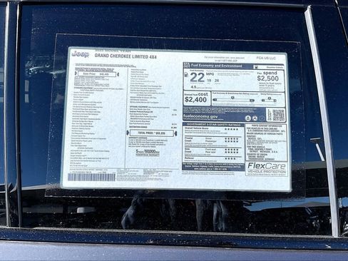 New 2025 Jeep Grand Cherokee Limited image 17