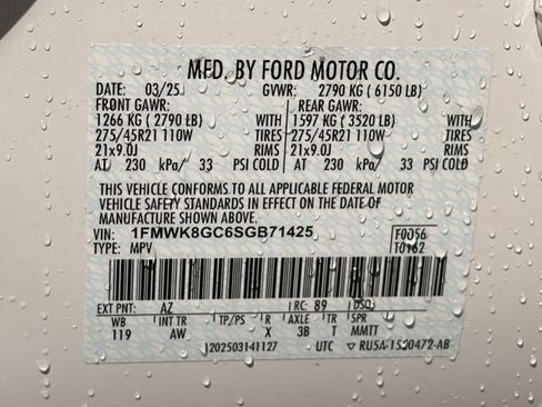 Used 2025 Ford Explorer ST w/ Sun And Sound Package AWD/4WD image 39