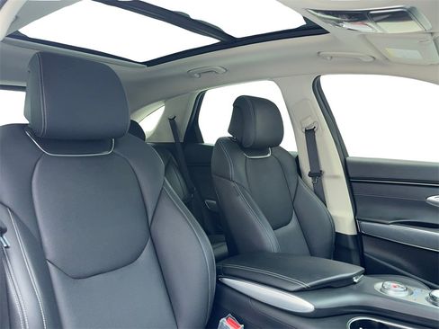 Used 2024 Genesis GV70 2.5T w/ Select Package image 45