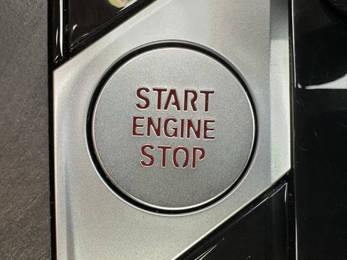 Used 2023 BMW X5 xDrive40i image 24