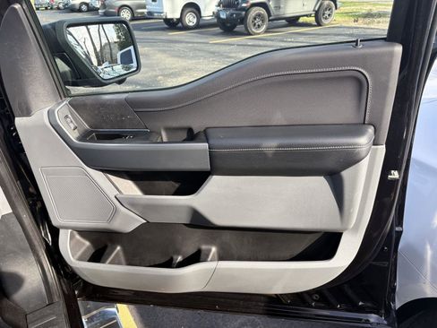 Used 2024 Ford F150 XLT AWD/4WD image 16