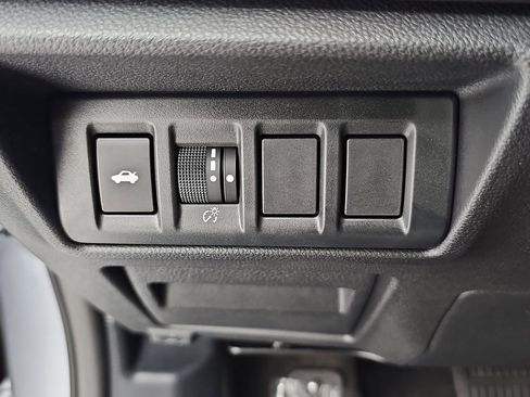 Used 2023 Subaru Legacy Limited image 30