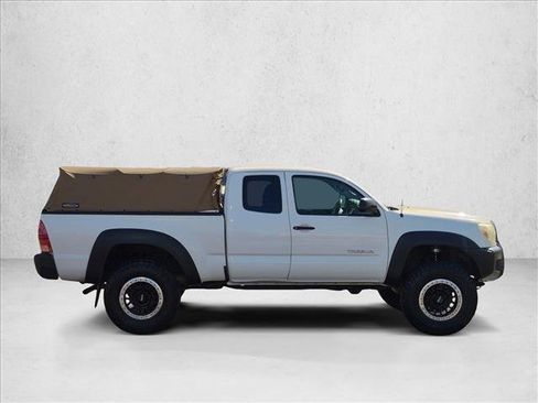 Used 2015 Toyota Tacoma 4x4 Access Cab V6 image 4