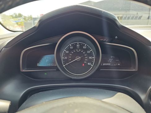 Used 2018 MAZDA MAZDA3 Touring FWD image 21