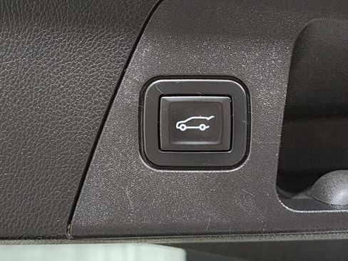 Used 2019 Buick Envision Premium image 9