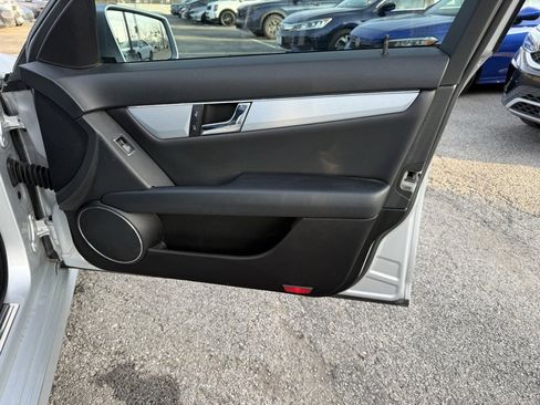 Used 2010 Mercedes-Benz C 300 Sedan image 41