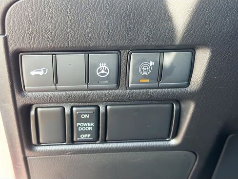 Used 2024 Nissan Armada Platinum w/ Captain's Chairs Package image 36