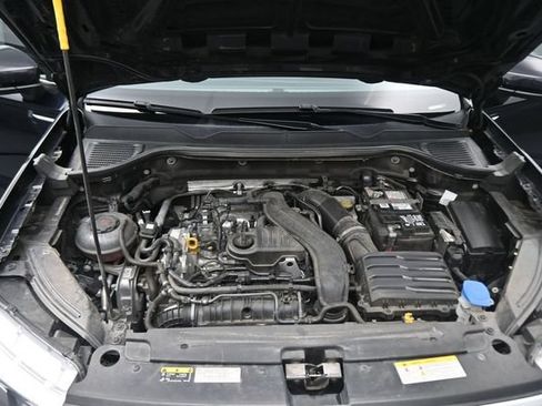 Used 2024 Volkswagen Taos SE FWD image 12