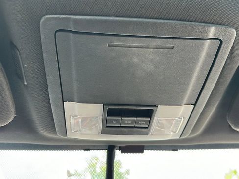 Used 2014 Lincoln Navigator 4WD w/ Equipment Group 101A image 37
