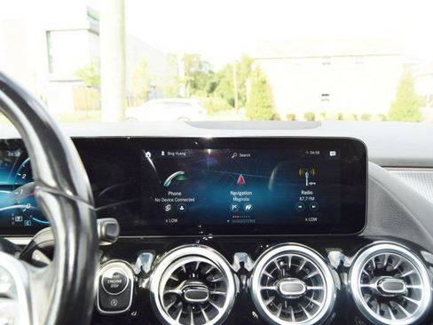 Used 2022 Mercedes-Benz GLA 250 4MATIC image 38