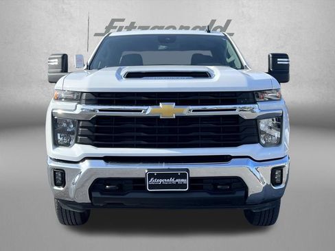Used 2025 Chevrolet Silverado 2500 LT w/ Convenience Package AWD/4WD image 5