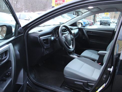 Used 2016 Toyota Corolla L image 22