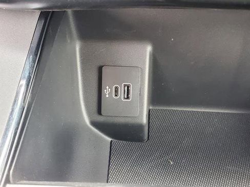 New 2025 Ford F150 Lightning Flash image 32