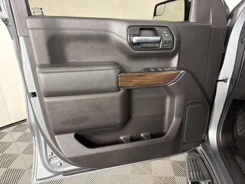 Used 2022 GMC Sierra 1500 SLT w/ SLT Premium Package image 8