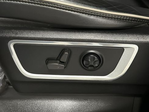 Used 2021 RAM 1500 Laramie AWD/4WD image 21
