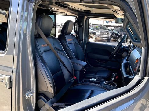 Certified 2022 Jeep Gladiator Mojave w/ LED Lighting Group image 10