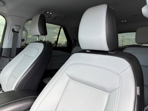 Used 2021 Ford Explorer XLT w/ Equipment Group 202A image 15