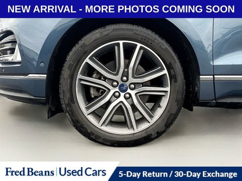 Used 2019 Ford Edge Titanium w/ Equipment Group 301A image 11