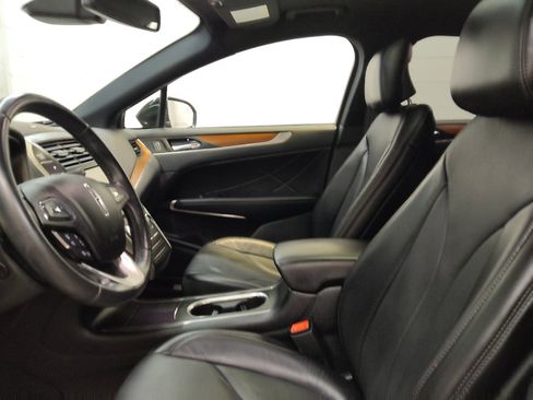 Used 2019 Lincoln MKC Reserve AWD/4WD image 17