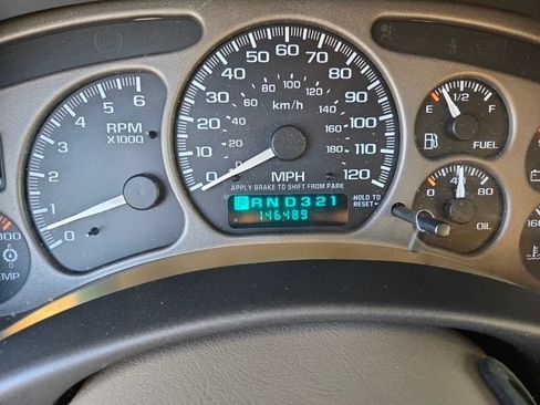Used 2002 GMC Yukon Denali AWD/4WD image 8
