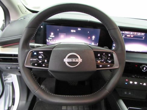 Used 2025 Nissan Murano SL w/ Cargo Package AWD/4WD image 24