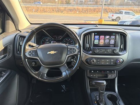 Used 2017 Chevrolet Colorado Z71 image 16