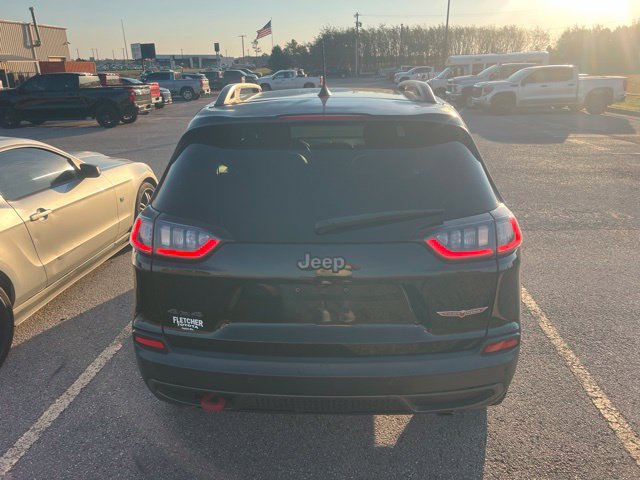 Used 2020 Jeep Cherokee Trailhawk AWD/4WD image 5