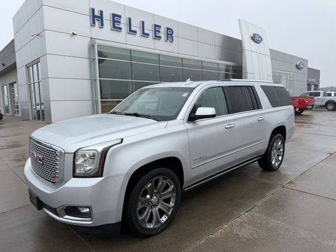 Used 2016 GMC Yukon XL Denali w/ Open Road Package image 3