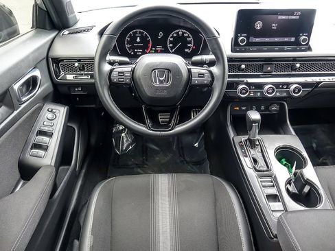 Used 2025 Honda Civic Sport image 13